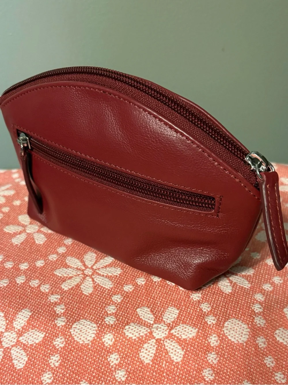 Women’s Lip Applique Cosmetic Pouch - Burgundy with Blush Lip